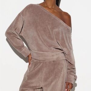 NWT🤎Spiritual Gangster Velour Ava Sweatshirt Medium Moon Rock